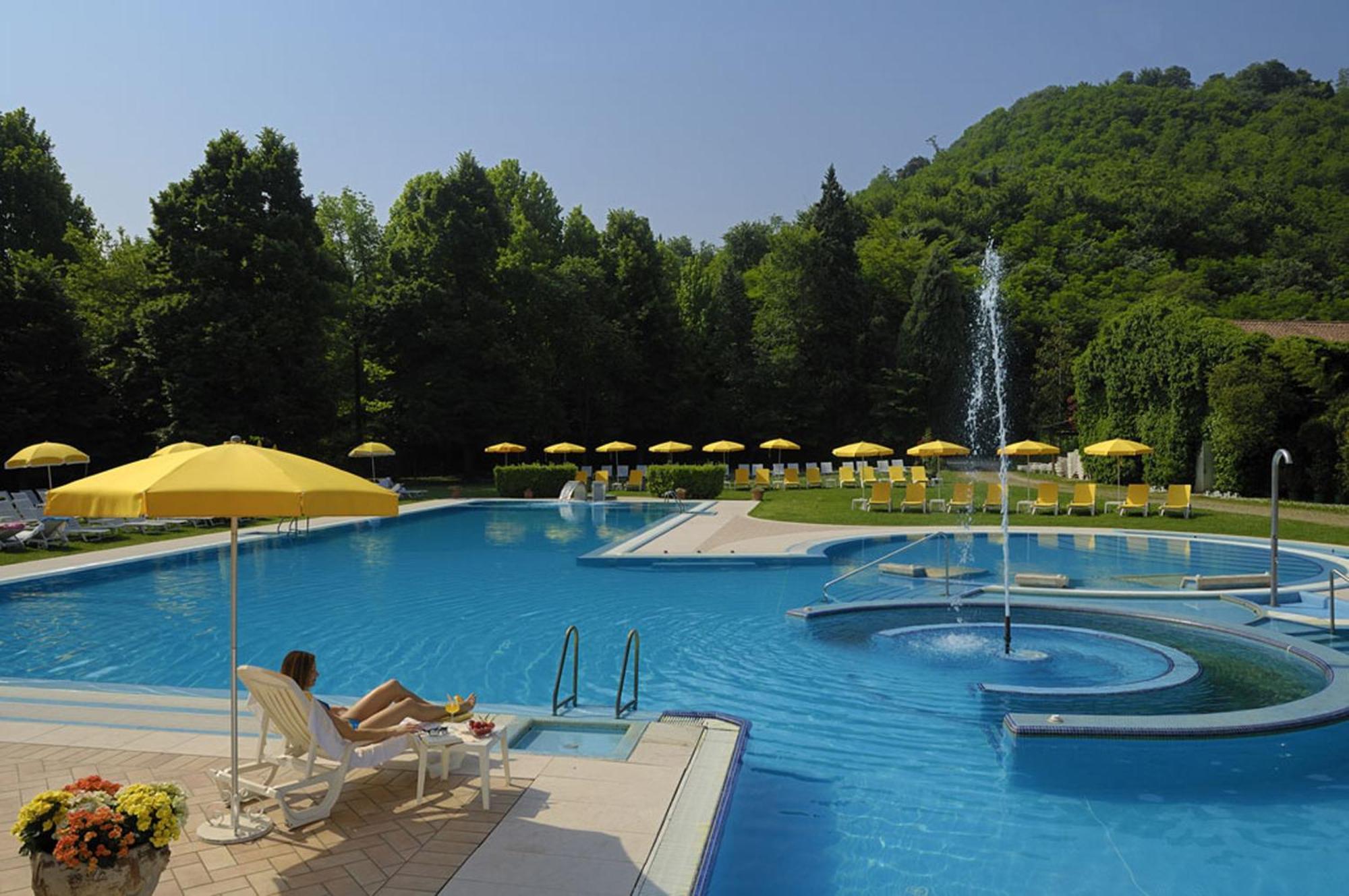 Terme Preistoriche Resort & Spa มอนเตกรอตโต แตร์เม ภายนอก รูปภาพ